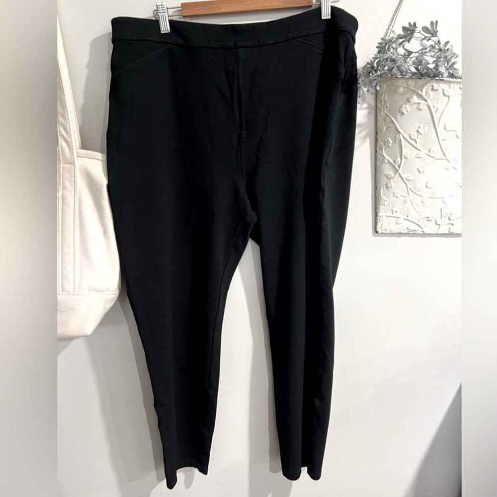 3/$25 MARSHALLS 2X Black Leggings